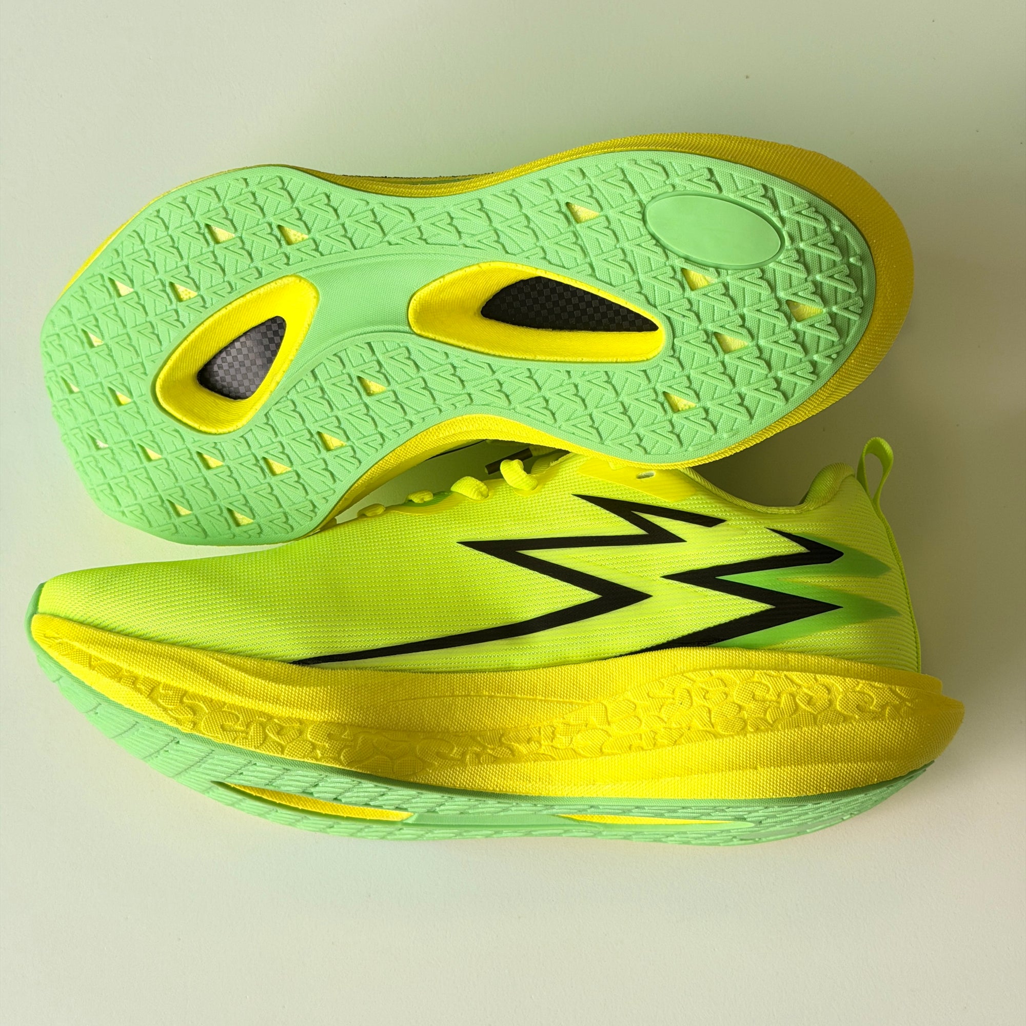 Tênis Carbon Running