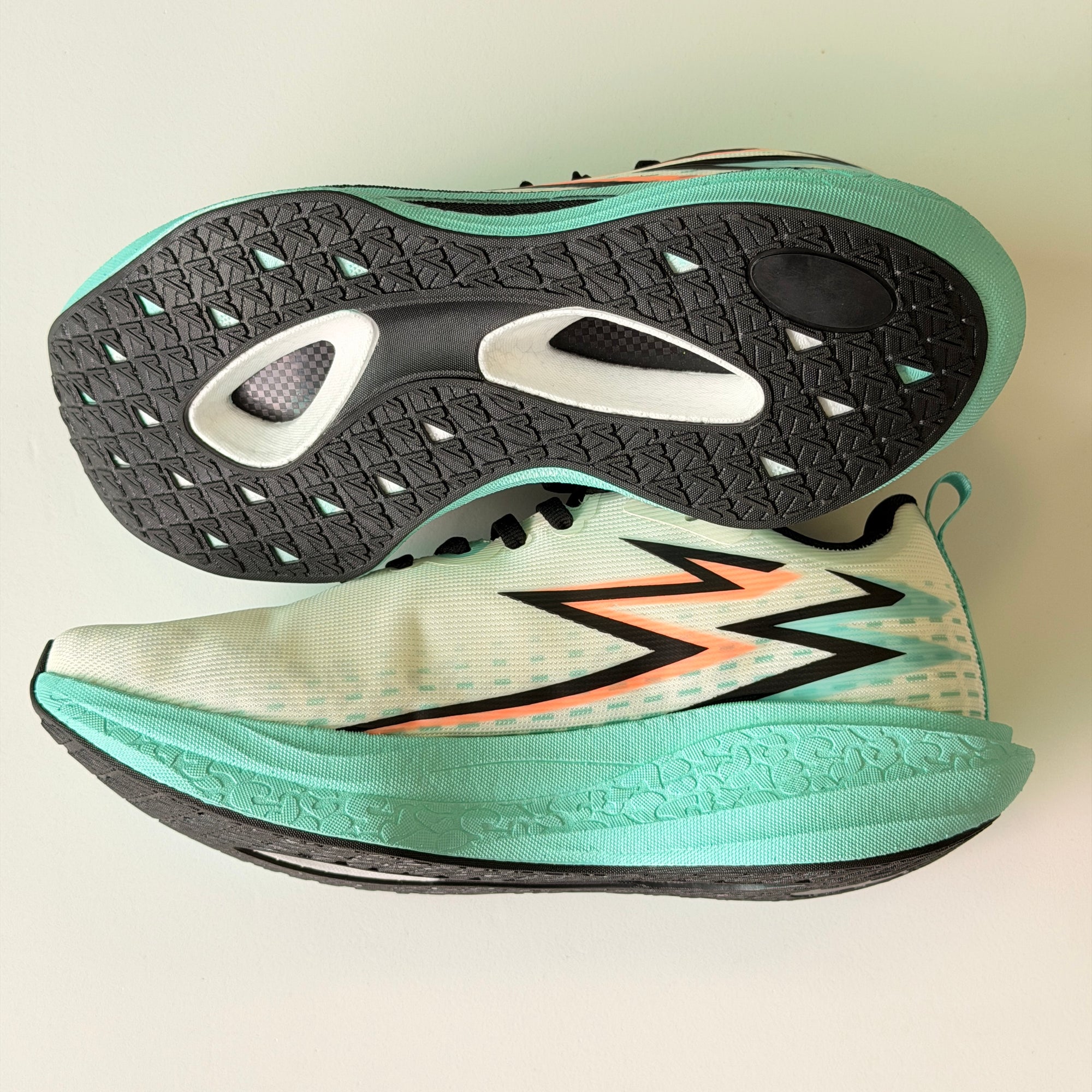 Tênis Carbon Running